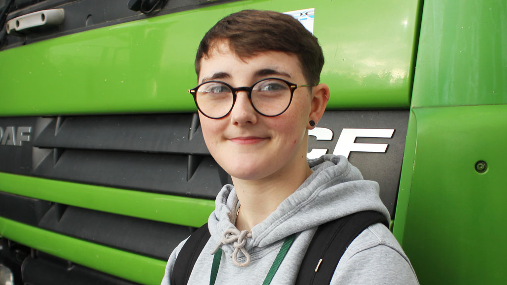 Photo of automotive student Naomh